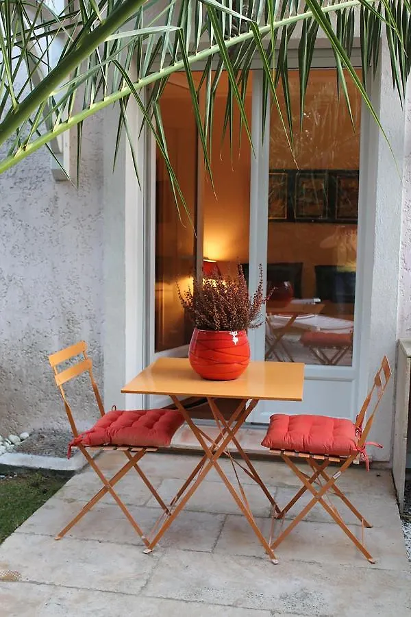 La Villa Topi Antibes 2*,  France